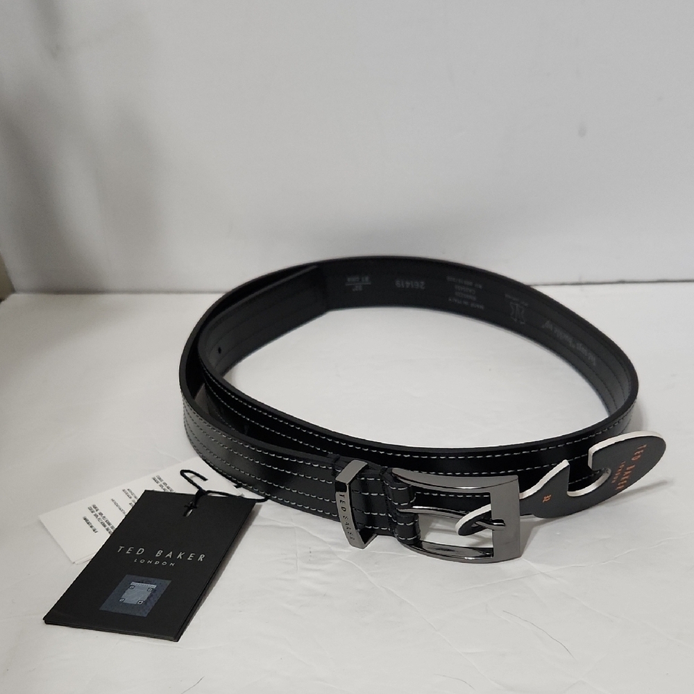 NWT Ted Baker London Bosmat Stitch Detail Belt. Made In Italy. Size 32